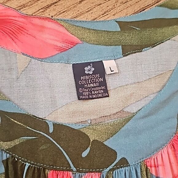 Floral Hawaiian top size L Hibiscus collection Hawaii - Picture 2 of 6
